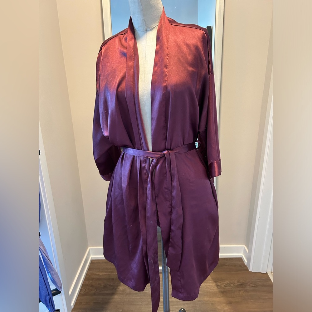 Victoria’s Secret Burgundy Robe - M/L